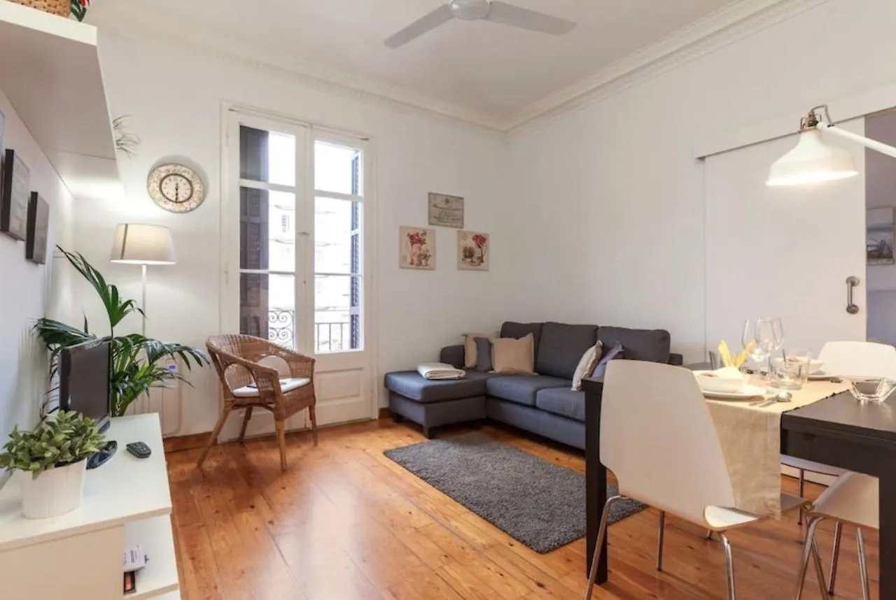 Priority Fira Apartments