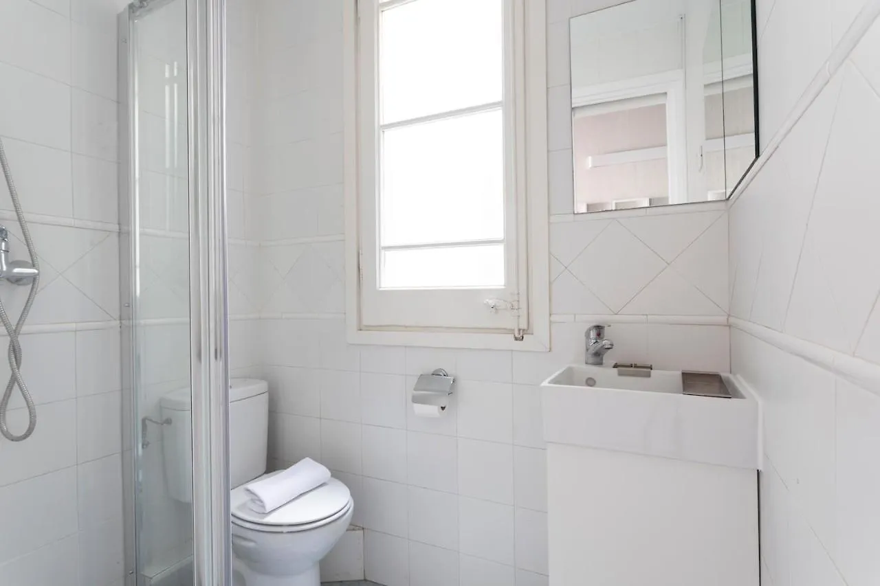 Priority Fira Apartments